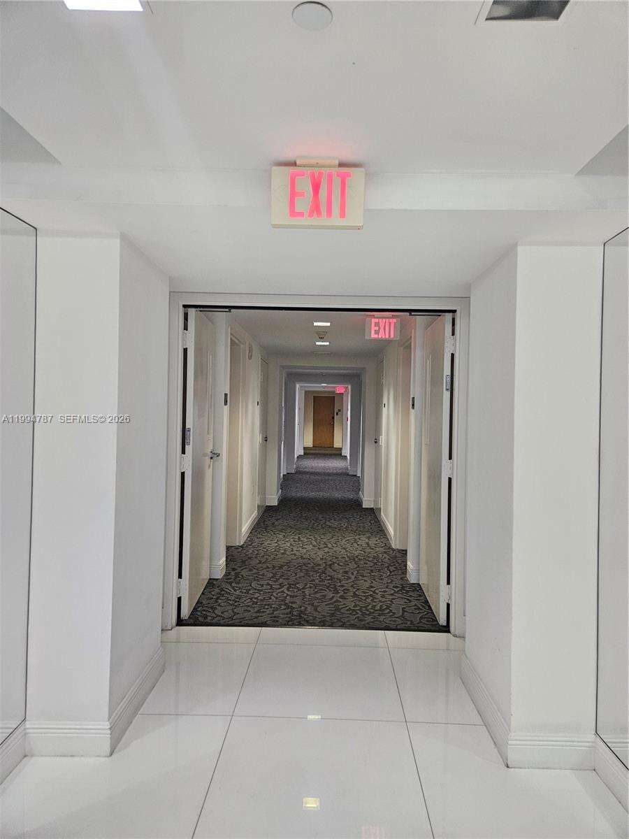 Wind By Neo at 350 Miami Ave, Miami, FL 33130 - For Rent photo 14
