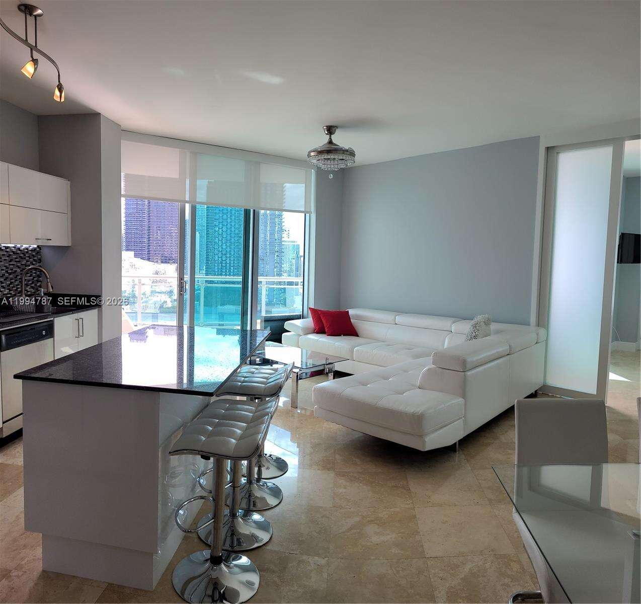 Wind By Neo at 350 Miami Ave, Miami, FL 33130 - For Rent photo 16