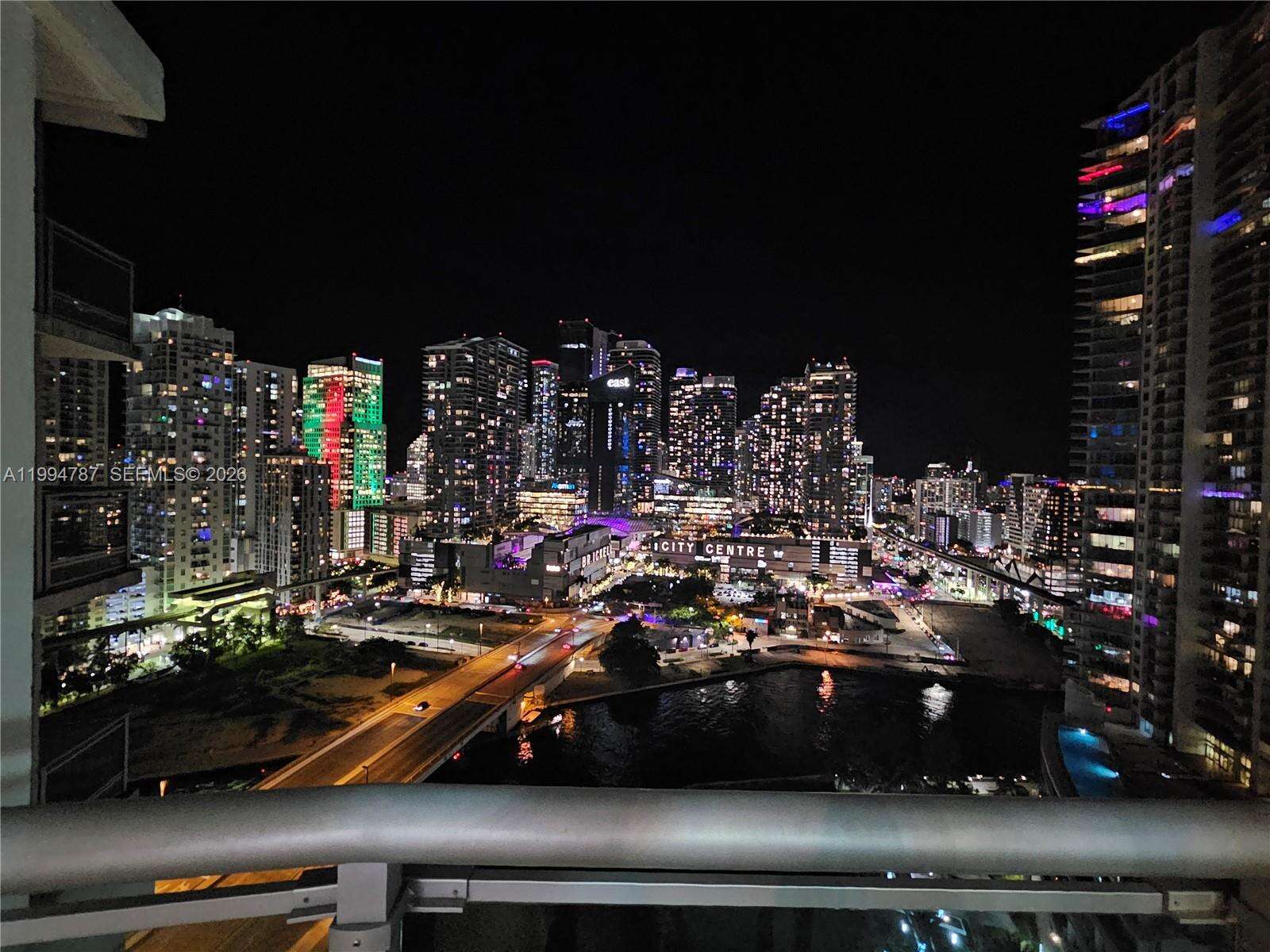 Wind By Neo at 350 Miami Ave, Miami, FL 33130 - For Rent photo 26