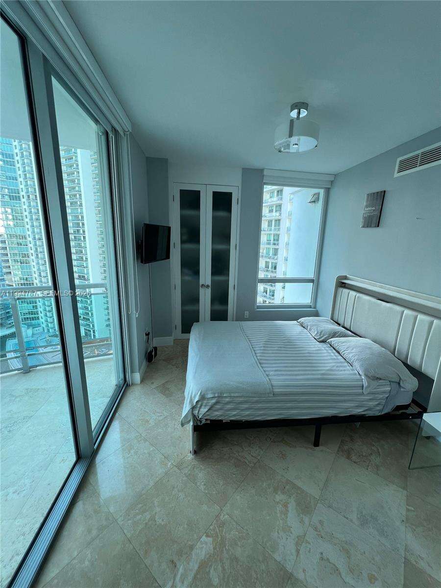 Wind By Neo at 350 Miami Ave, Miami, FL 33130 - For Rent photo 36
