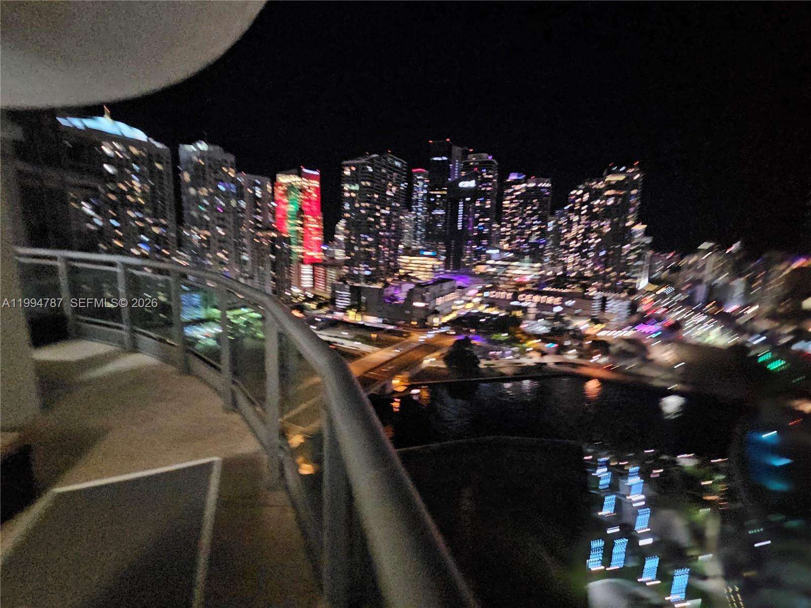 Wind By Neo at 350 Miami Ave, Miami, FL 33130 - For Rent photo 41