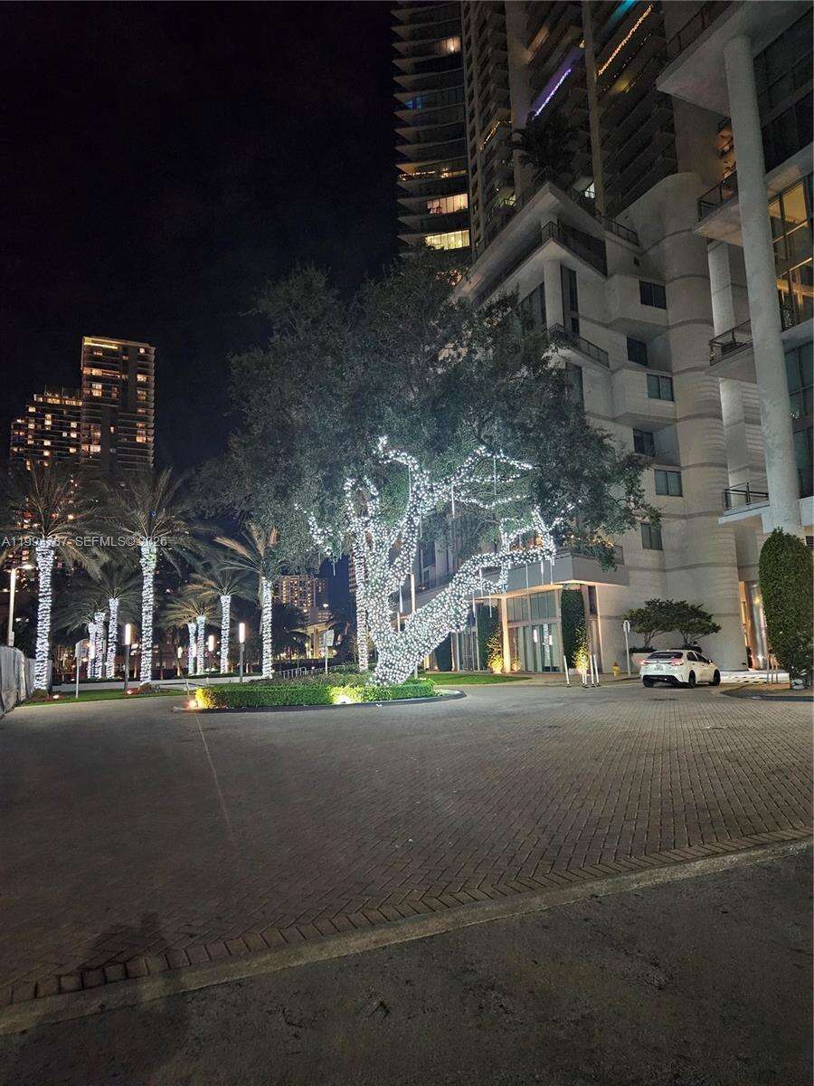 Wind By Neo at 350 Miami Ave, Miami, FL 33130 - For Rent photo 43