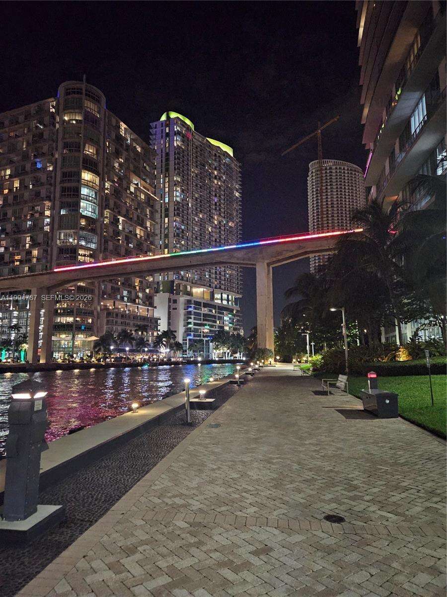 Wind By Neo at 350 Miami Ave, Miami, FL 33130 - For Rent photo 45