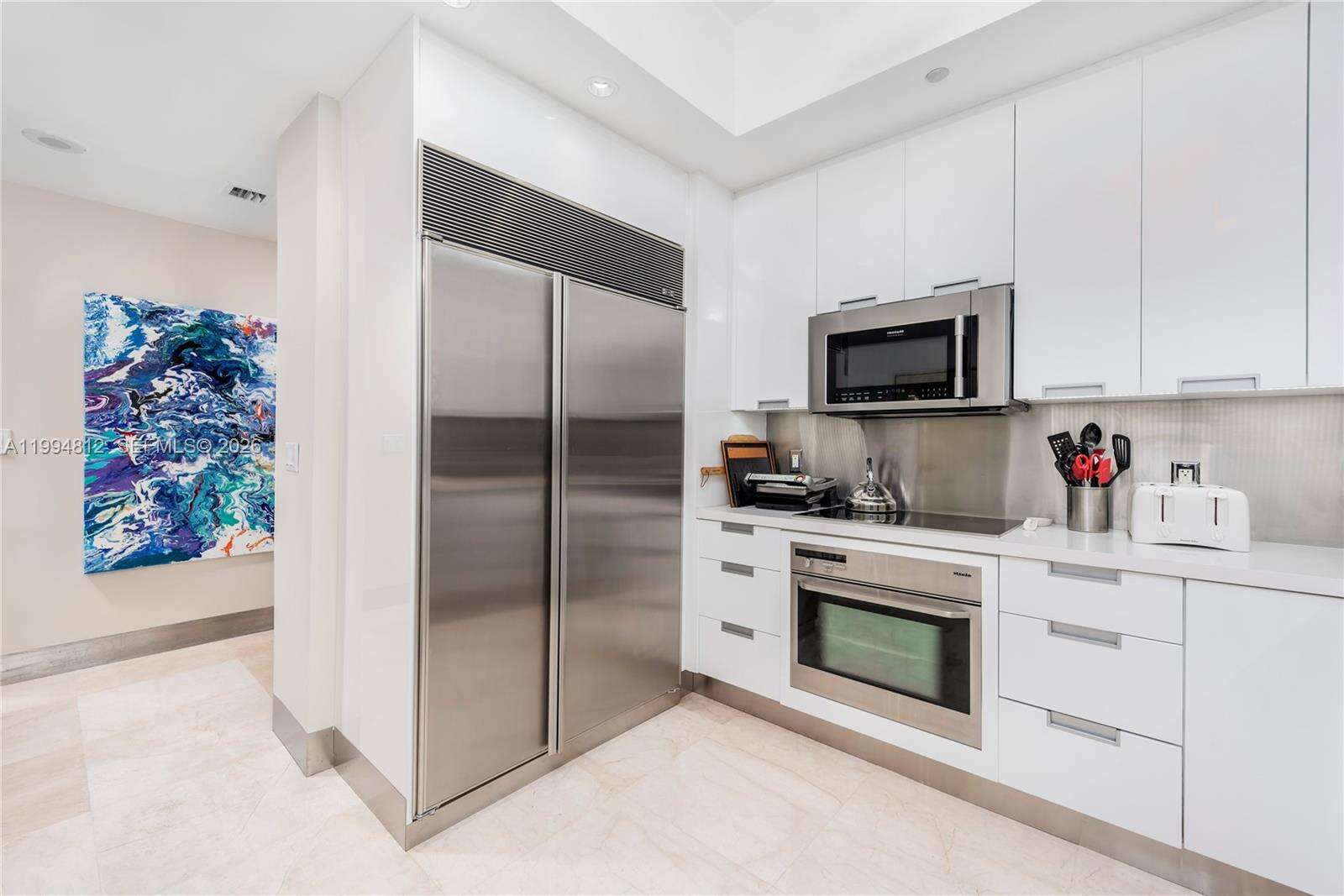 Continuum South Tower at 100 Pointe Dr, Miami Beach, FL 33139 - For Rent photo 16
