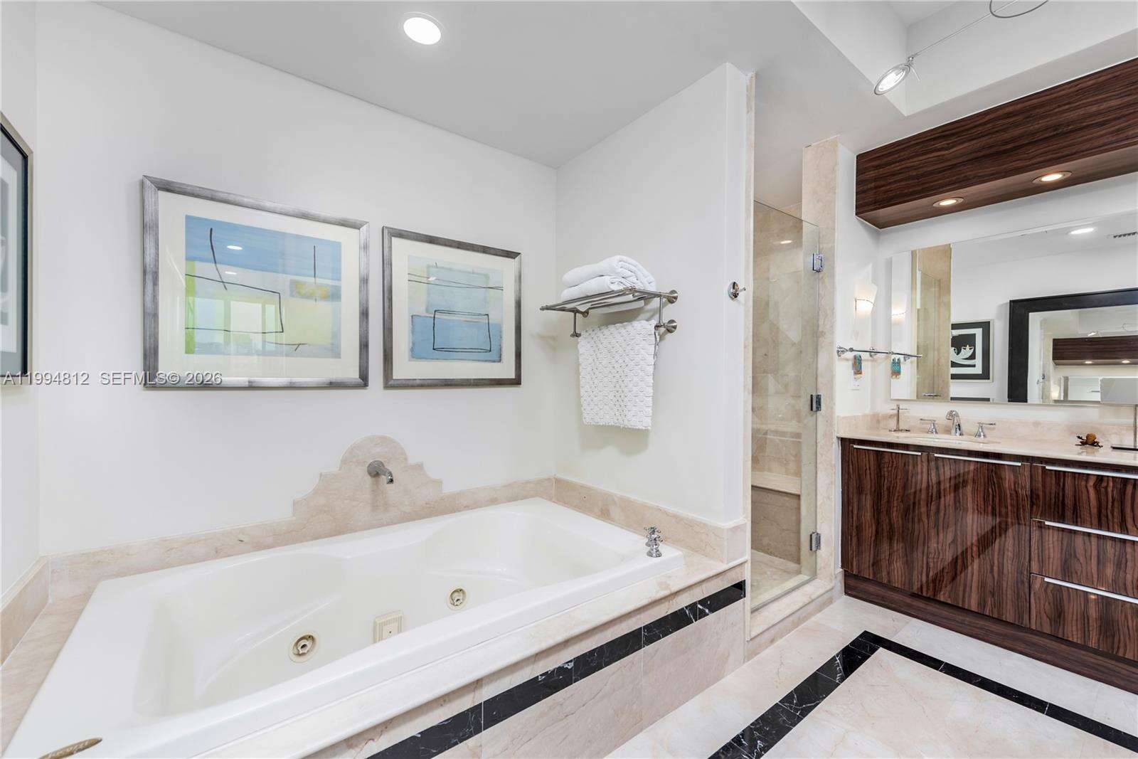 Continuum South Tower at 100 Pointe Dr, Miami Beach, FL 33139 - For Rent photo 21