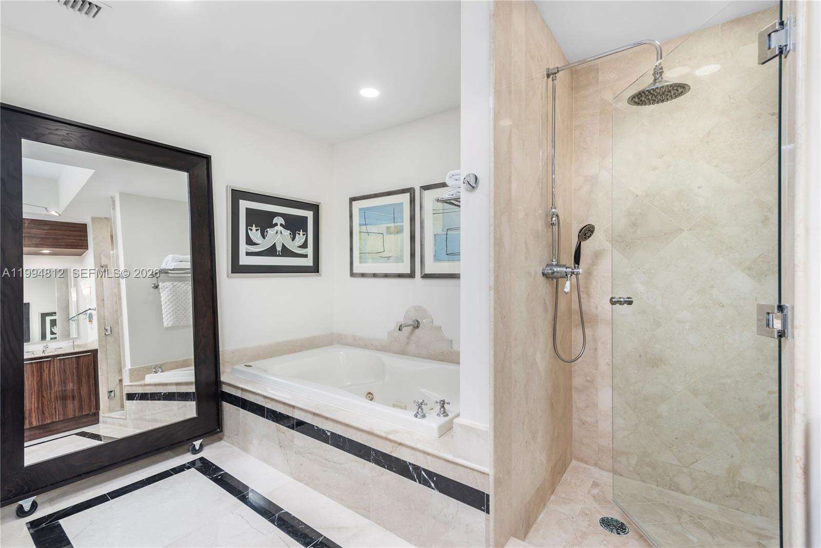 Continuum South Tower at 100 Pointe Dr, Miami Beach, FL 33139 - For Rent photo 22