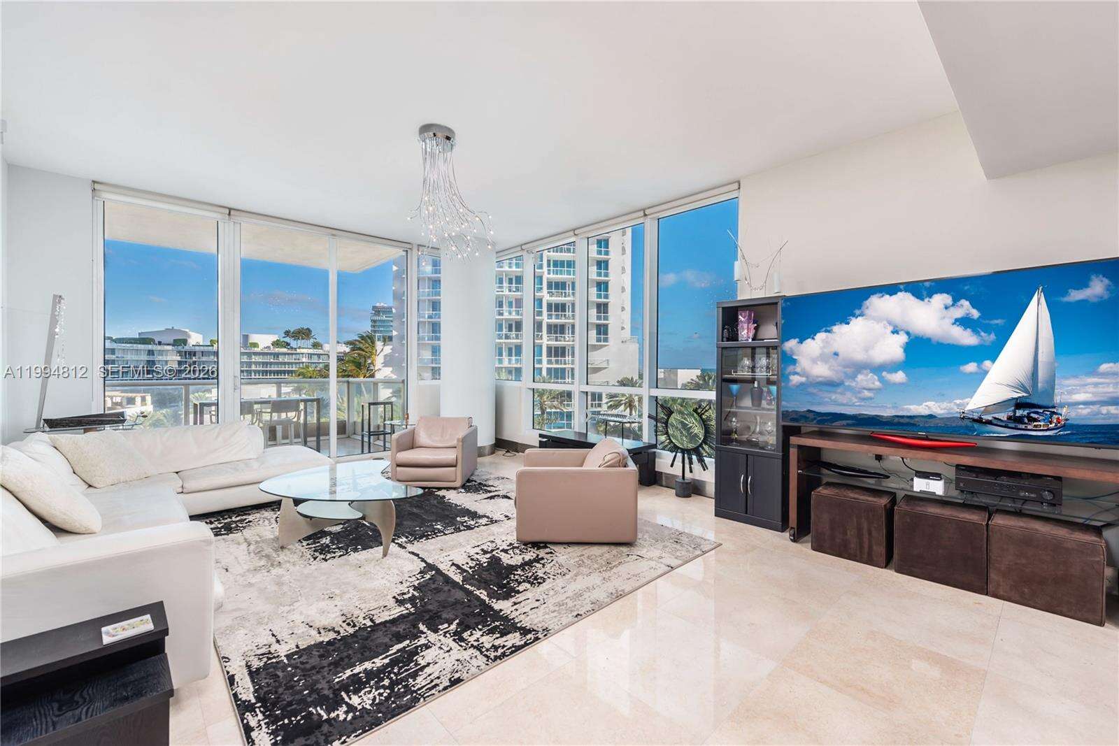 Continuum South Tower at 100 Pointe Dr, Miami Beach, FL 33139 - For Rent photo 10