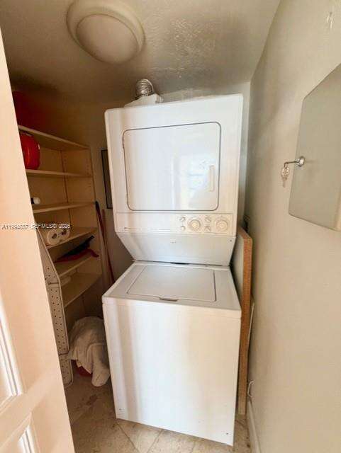 Brickell Townhouse at 2451 Brickell Ave, Miami, FL 33129 - For Rent photo 17