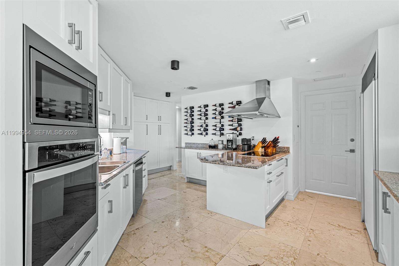 Santa Maria at 1643 Brickell Ave, Miami, FL 33129 - For Rent photo 15