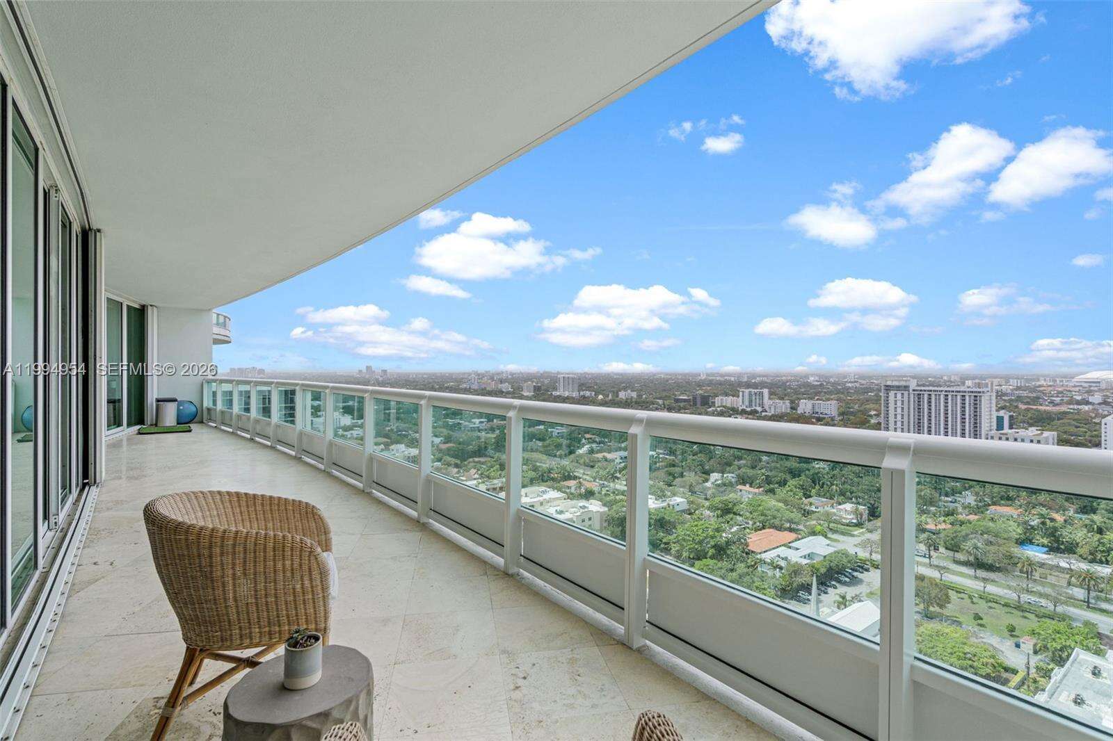 Santa Maria at 1643 Brickell Ave, Miami, FL 33129 - For Rent photo 39