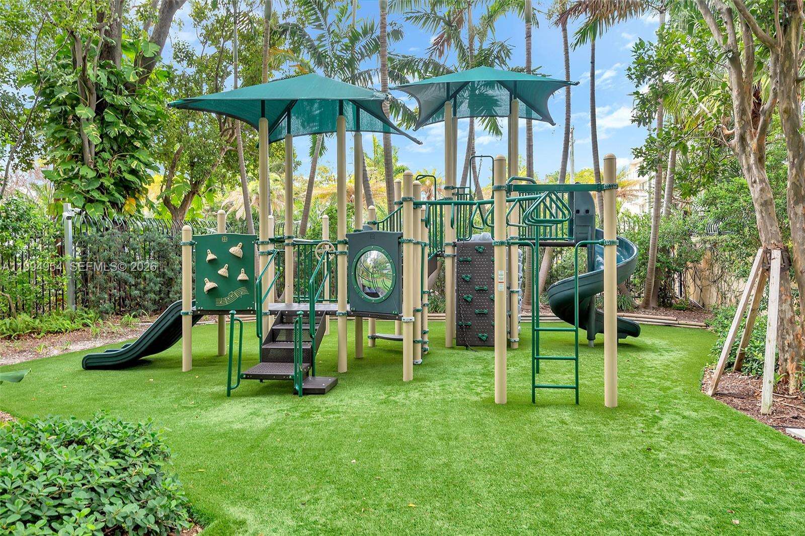 Santa Maria at 1643 Brickell Ave, Miami, FL 33129 - For Rent photo 41