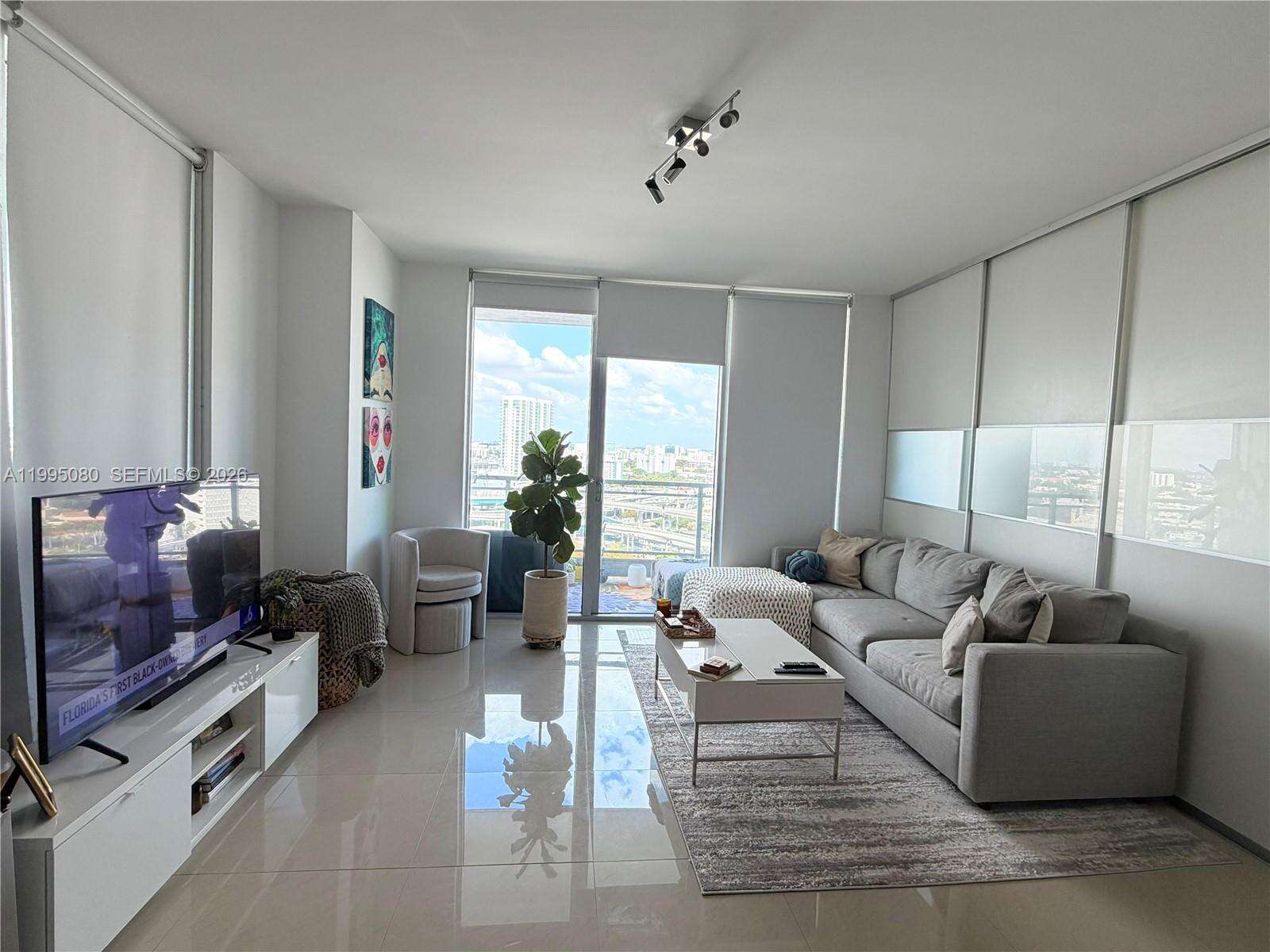 The Ivy at 90 3 St, Miami, FL 33130 - For Rent photo 8