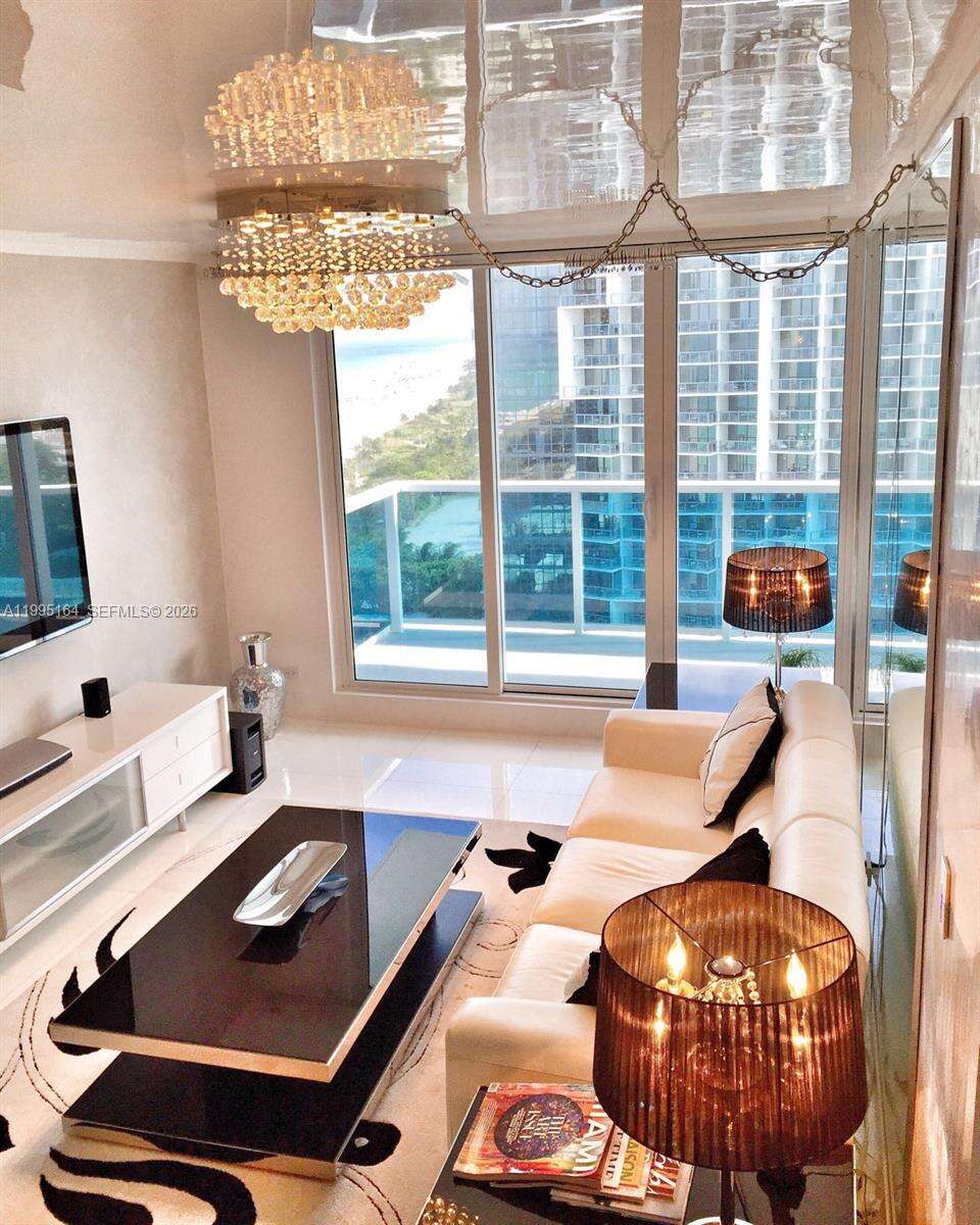 Roney Palace at 2301 Collins Ave, Miami Beach, FL 33139 - For Rent photo 2