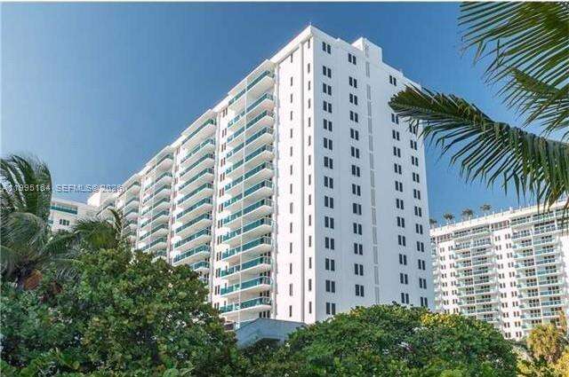 Roney Palace at 2301 Collins Ave, Miami Beach, FL 33139 - For Rent photo 19