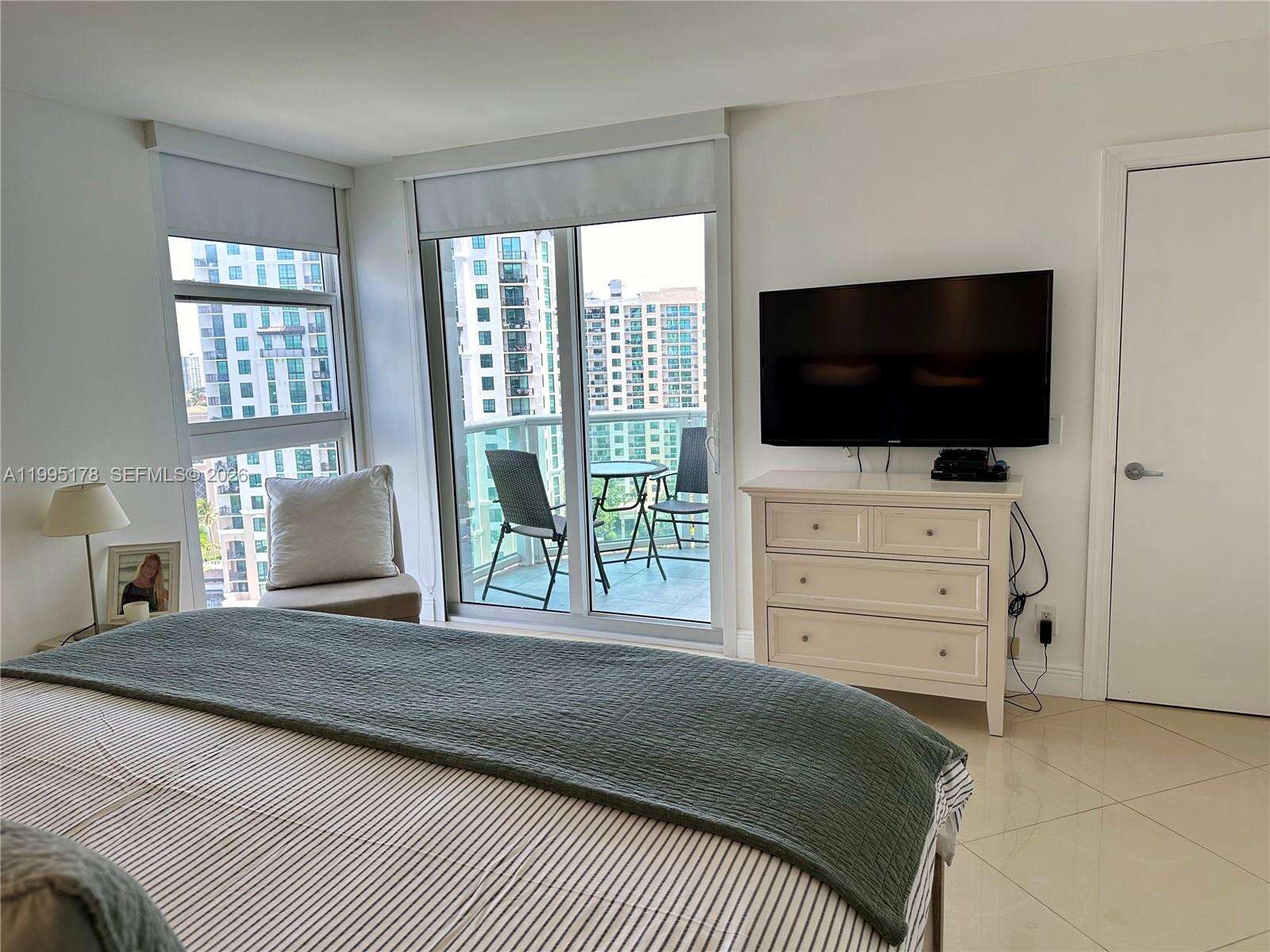 Arlen House at 100 Bayview Dr, Sunny Isles Beach, FL 33160 - For Rent photo 26