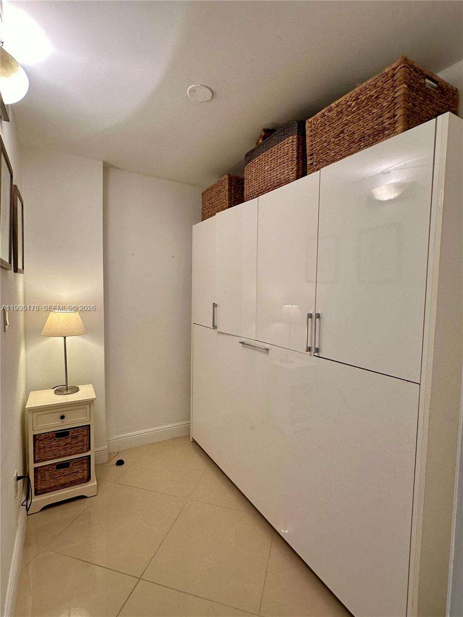 Arlen House at 100 Bayview Dr, Sunny Isles Beach, FL 33160 - For Rent photo 37