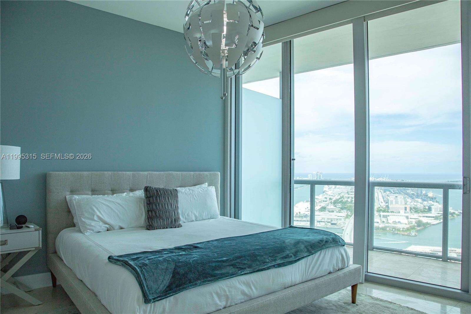Marina Blue at 888 Biscayne Blvd, Miami, FL 33132 - For Rent photo 3