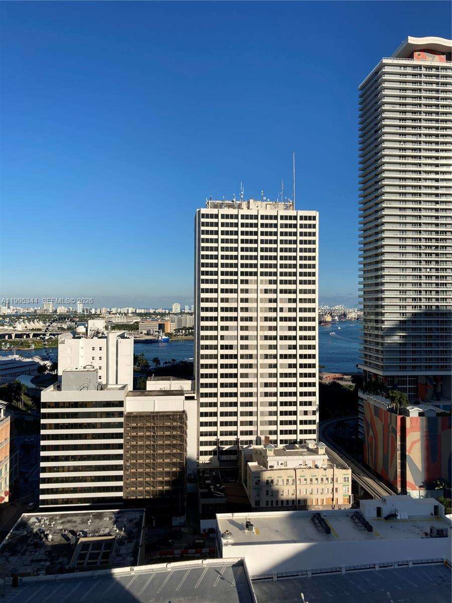 The Loft 2 at 133 2 Ave, Miami, FL 33132 - For Rent photo 15