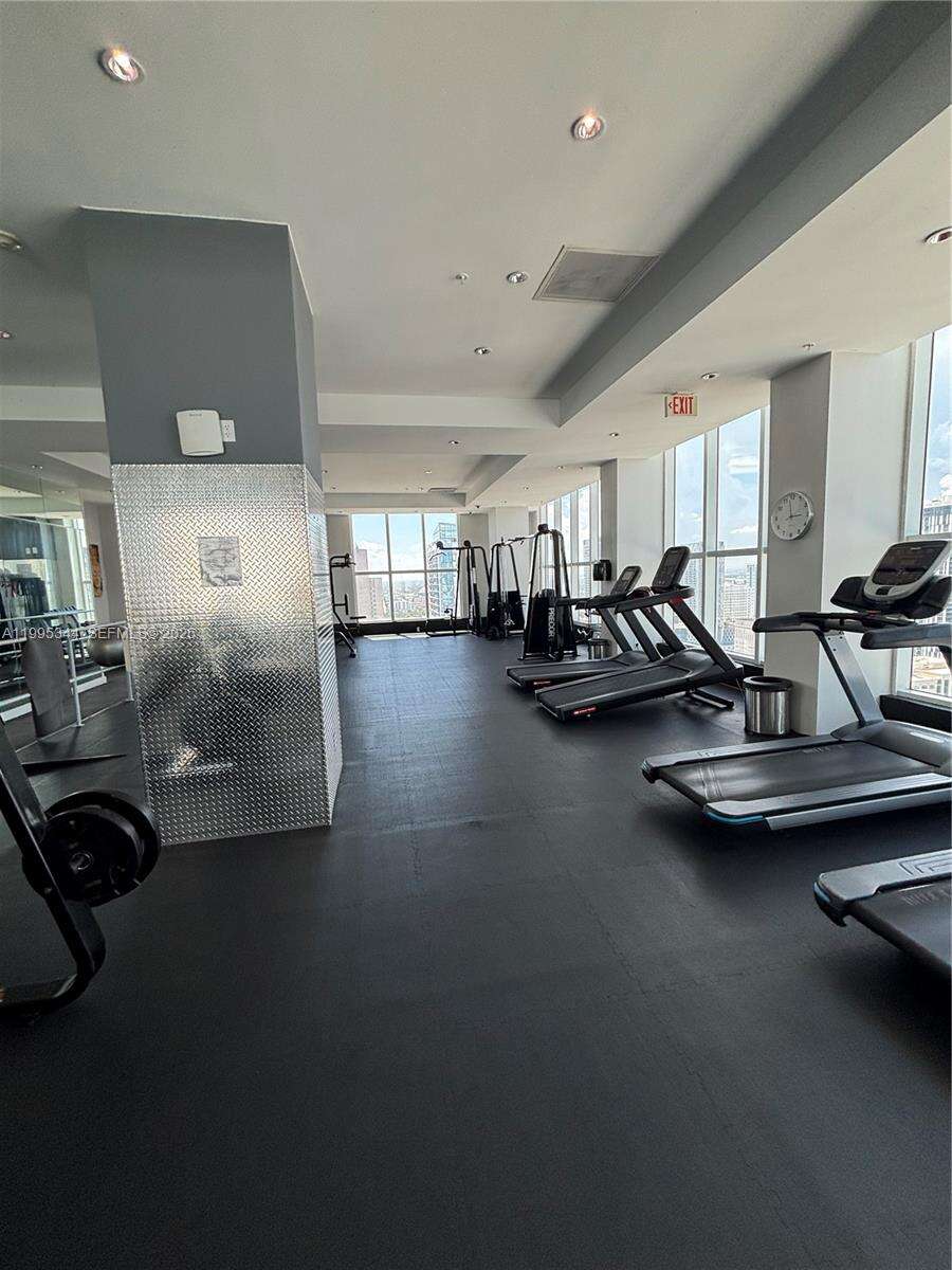 The Loft 2 at 133 2 Ave, Miami, FL 33132 - For Rent photo 30