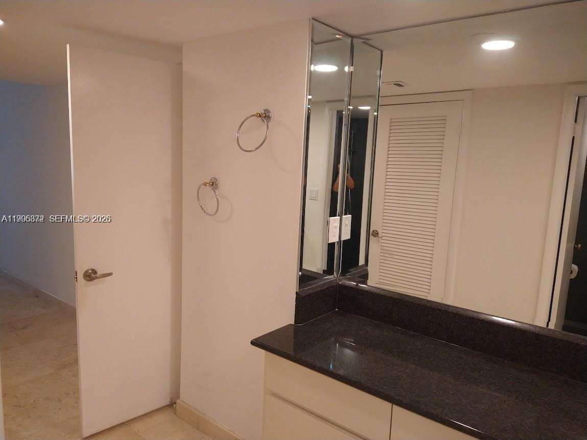 Maison Grande at 6039 Collins Ave, Miami Beach, FL 33140 - For Rent photo 7