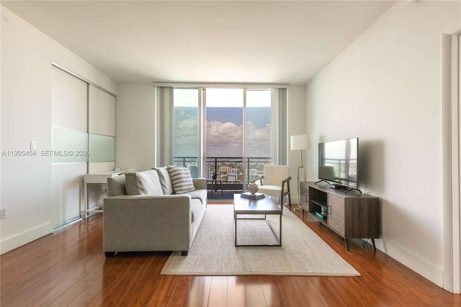 The Ivy at 90 3 St, Miami, FL 33130 - For Rent photo 5