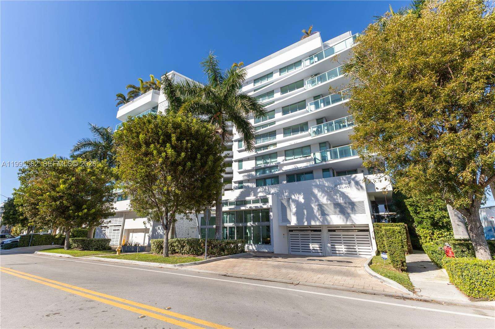 The Palms Condos for Sale & Rent | Picture 1
