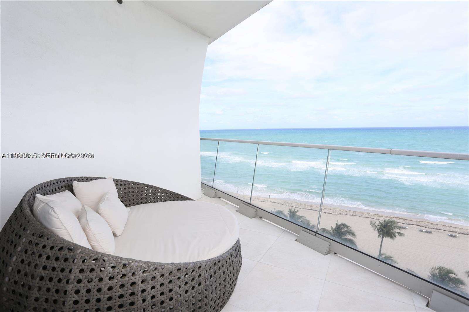 Jade Signature at 16901 Collins Ave, Sunny Isles Beach, FL 33160 - For Rent photo 2