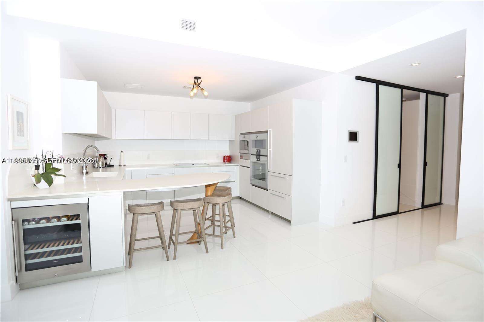 Jade Signature at 16901 Collins Ave, Sunny Isles Beach, FL 33160 - For Rent photo 6