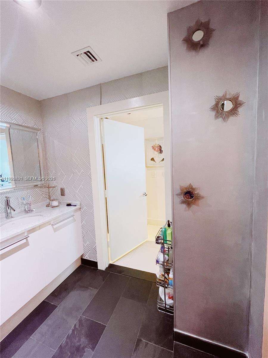 900 Biscayne at 900 Biscayne Blvd, Miami, FL 33132 - For Rent photo 12