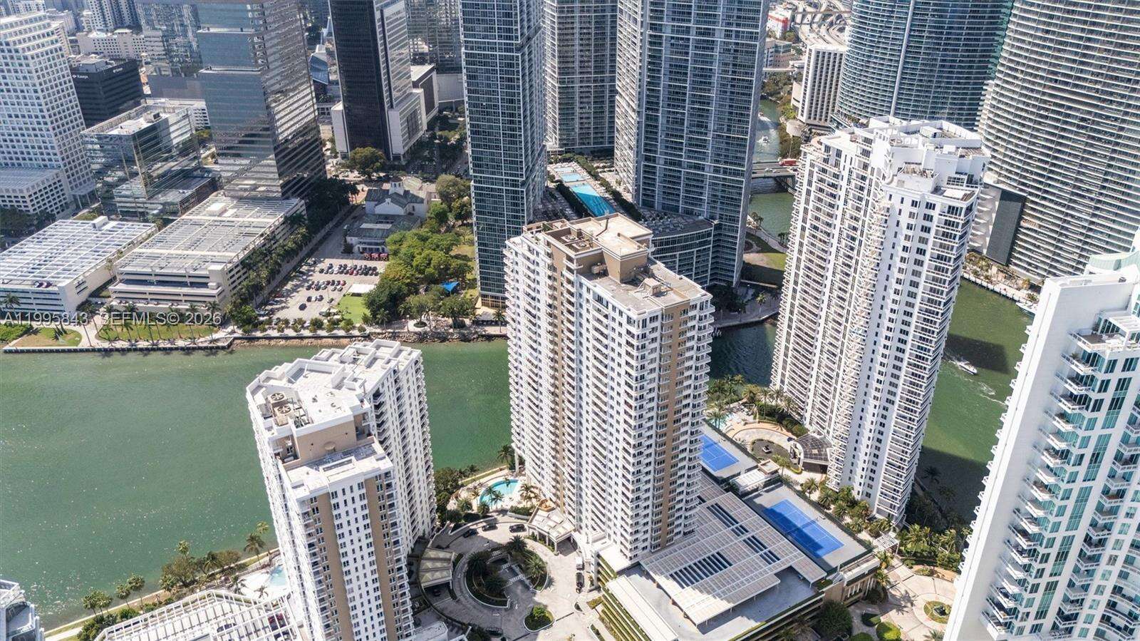 Courts Brickell Key at 801 Brickell Key Blvd, Miami, FL 33131 - For Rent photo 13