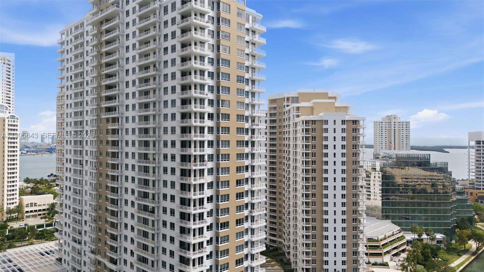Courts Brickell Key at 801 Brickell Key Blvd, Miami, FL 33131 - For Rent photo 16
