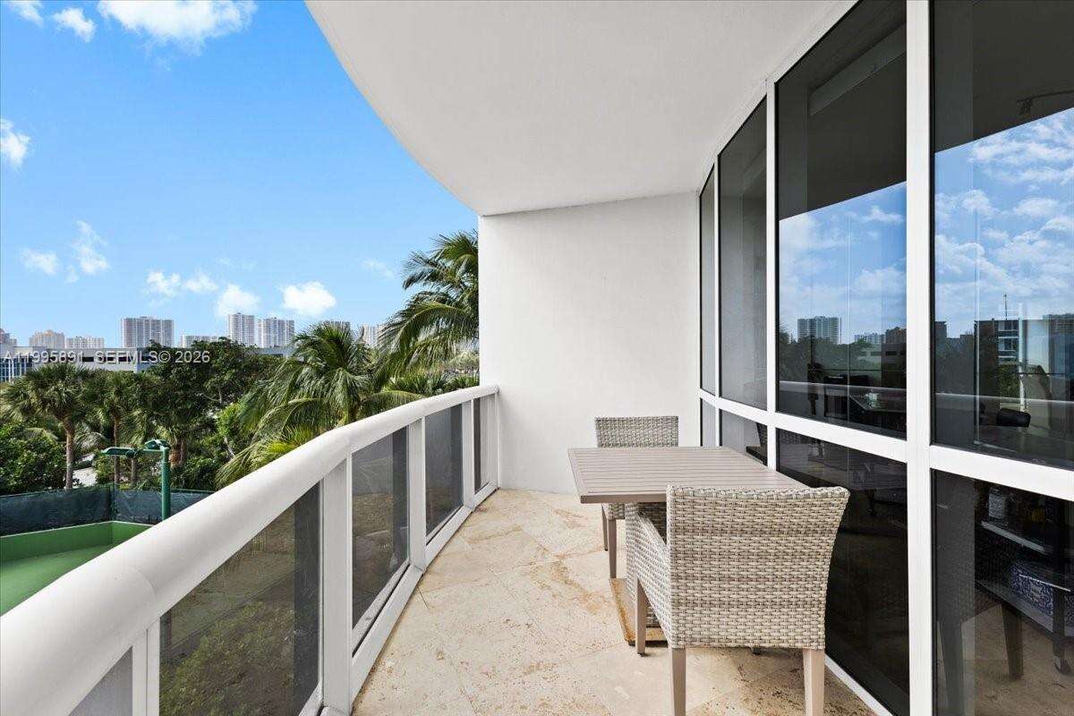 Trump Royale at 18201 Collins Ave, Sunny Isles Beach, FL 33160 - For Rent photo 13