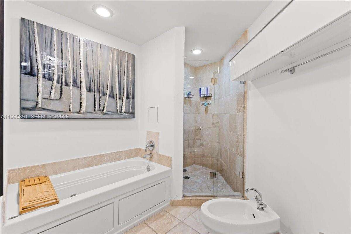 Trump Royale at 18201 Collins Ave, Sunny Isles Beach, FL 33160 - For Rent photo 15
