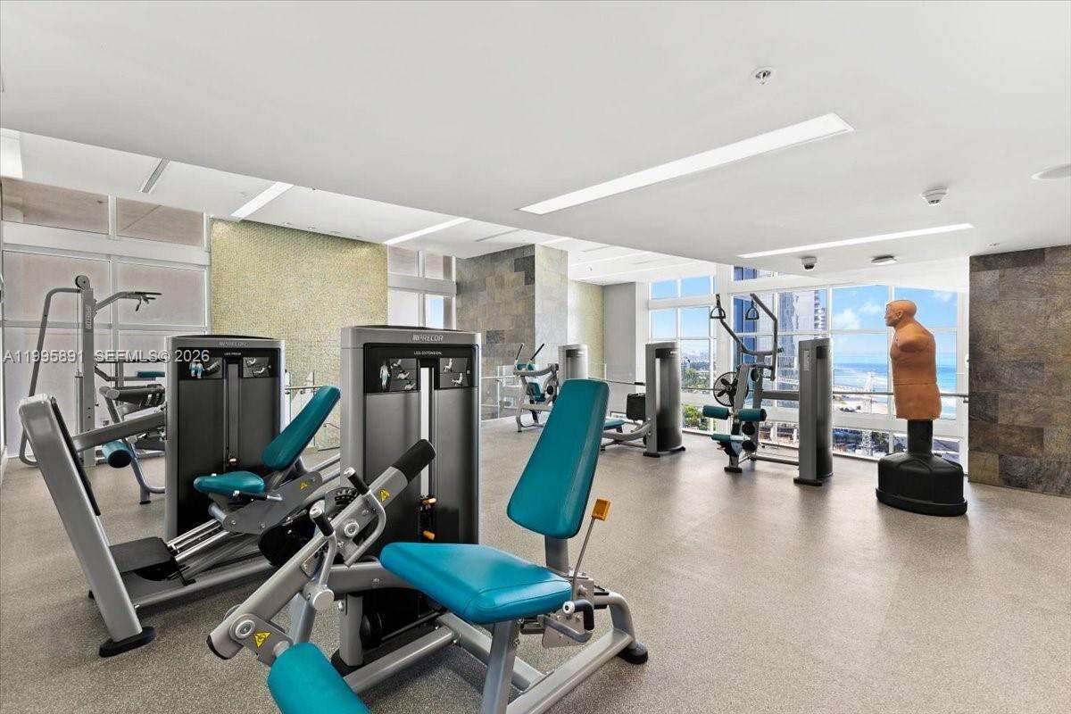 Trump Royale at 18201 Collins Ave, Sunny Isles Beach, FL 33160 - For Rent photo 33