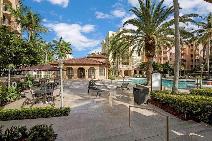 The Yacht Club At Aventura at 19801 Country Club Dr, Aventura, FL 33180 - For Rent photo 21