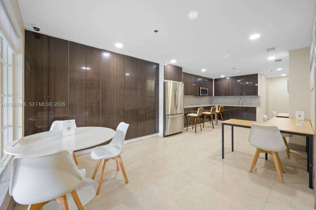 The Yacht Club At Aventura at 19801 Country Club Dr, Aventura, FL 33180 - For Rent photo 25