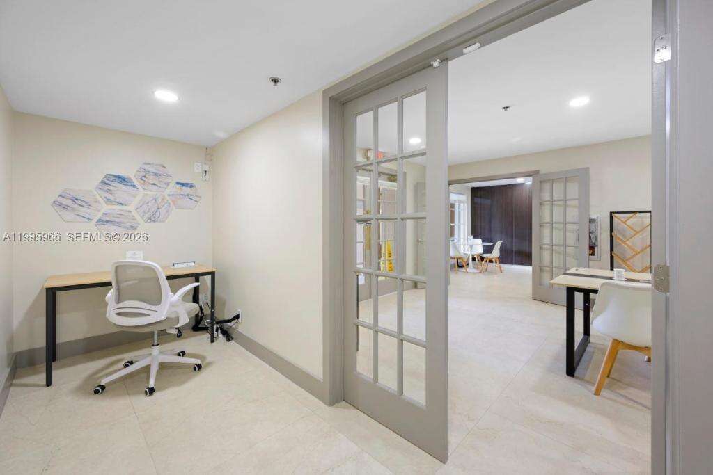 The Yacht Club At Aventura at 19801 Country Club Dr, Aventura, FL 33180 - For Rent photo 28