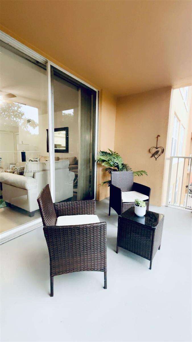 The Yacht Club At Aventura at 19801 Country Club Dr, Aventura, FL 33180 - For Rent photo 6