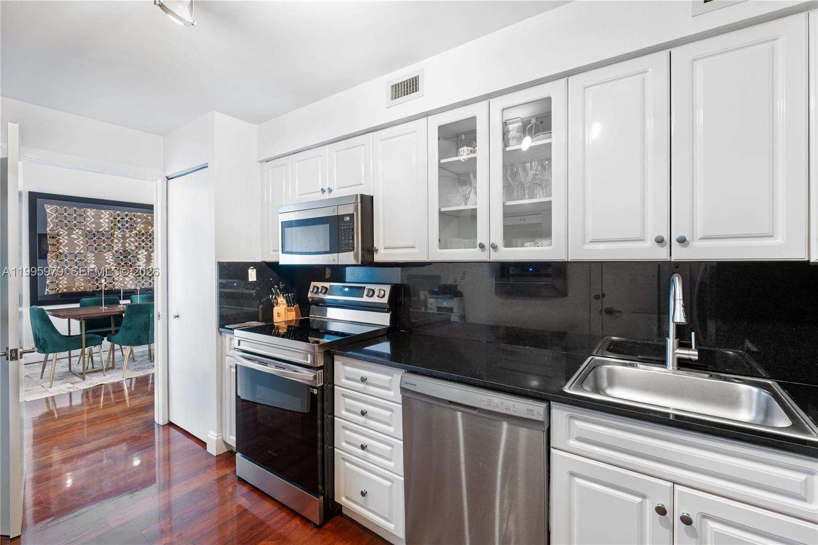 Aquasol at 6770 Indian Creek Dr, Miami Beach, FL 33141 - For Rent photo 7
