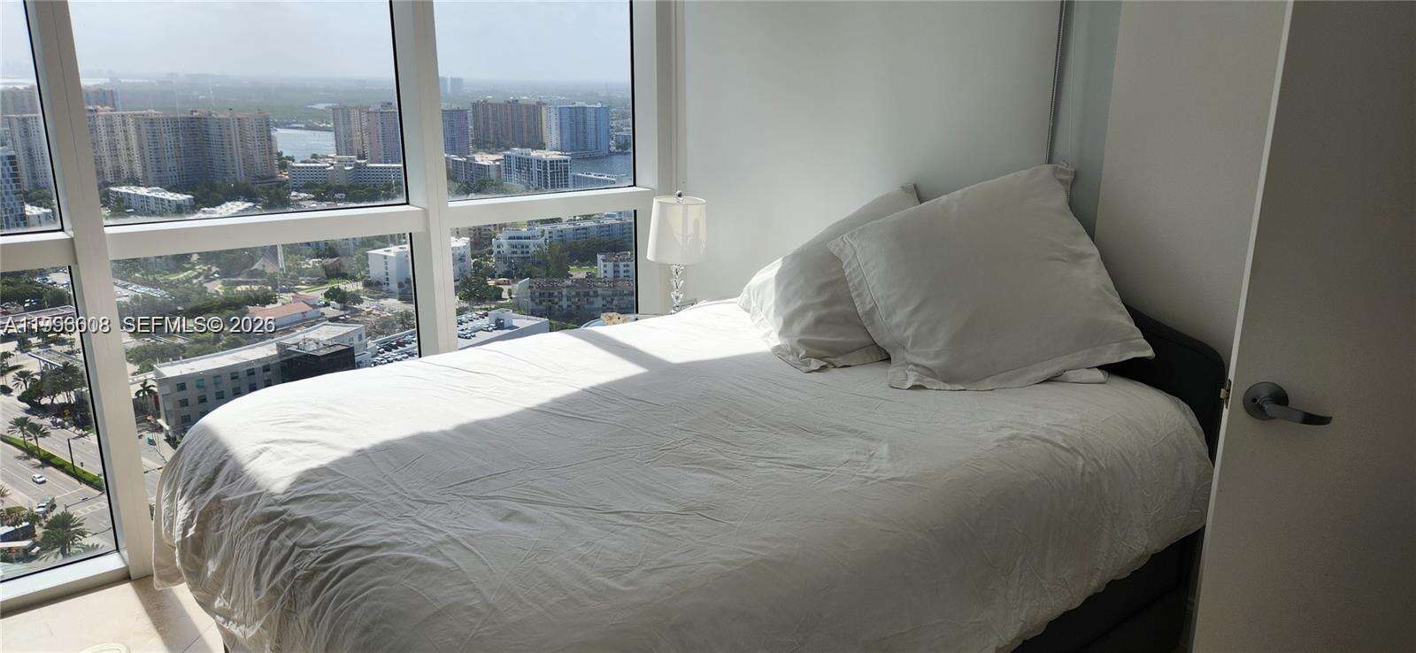 Trump Royale at 18201 Collins Ave, Sunny Isles Beach, FL 33160 - For Rent photo 12