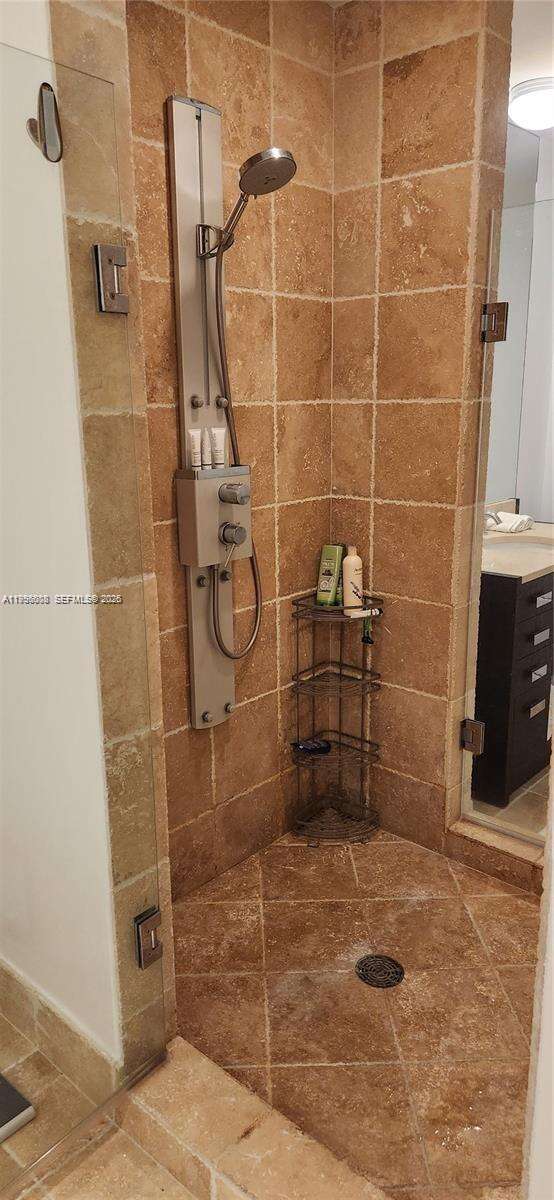 Trump Royale at 18201 Collins Ave, Sunny Isles Beach, FL 33160 - For Rent photo 17