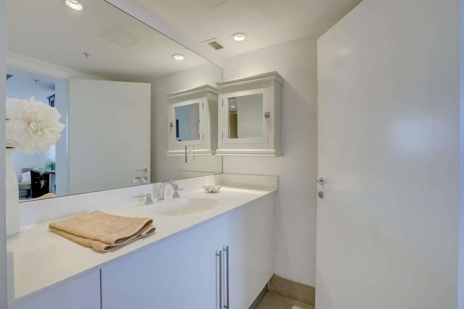 The Residences at 3000 Ocean, Hollywood, FL 33019 - For Rent photo 20