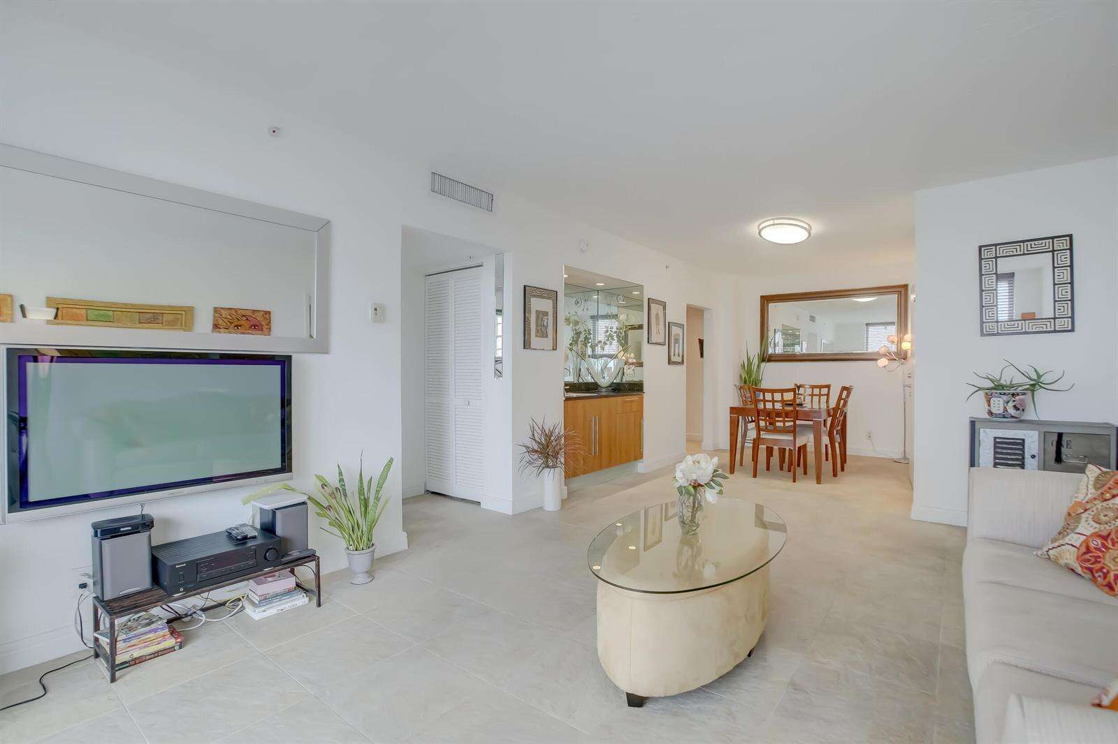 The Residences at 3000 Ocean, Hollywood, FL 33019 - For Rent photo 8