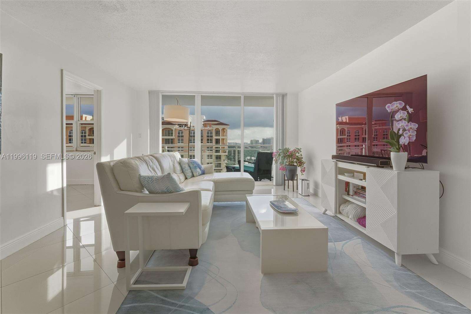 Parker Plaza at 2030 Ocean Dr, Hallandale Beach, FL 33009 - For Rent photo 1