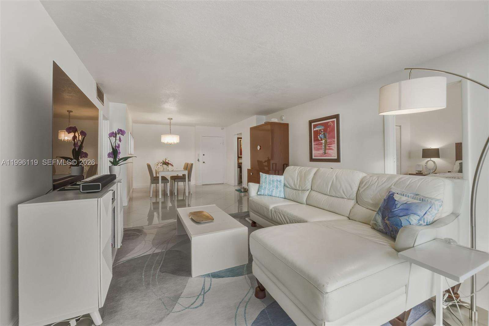Parker Plaza at 2030 Ocean Dr, Hallandale Beach, FL 33009 - For Rent photo 5