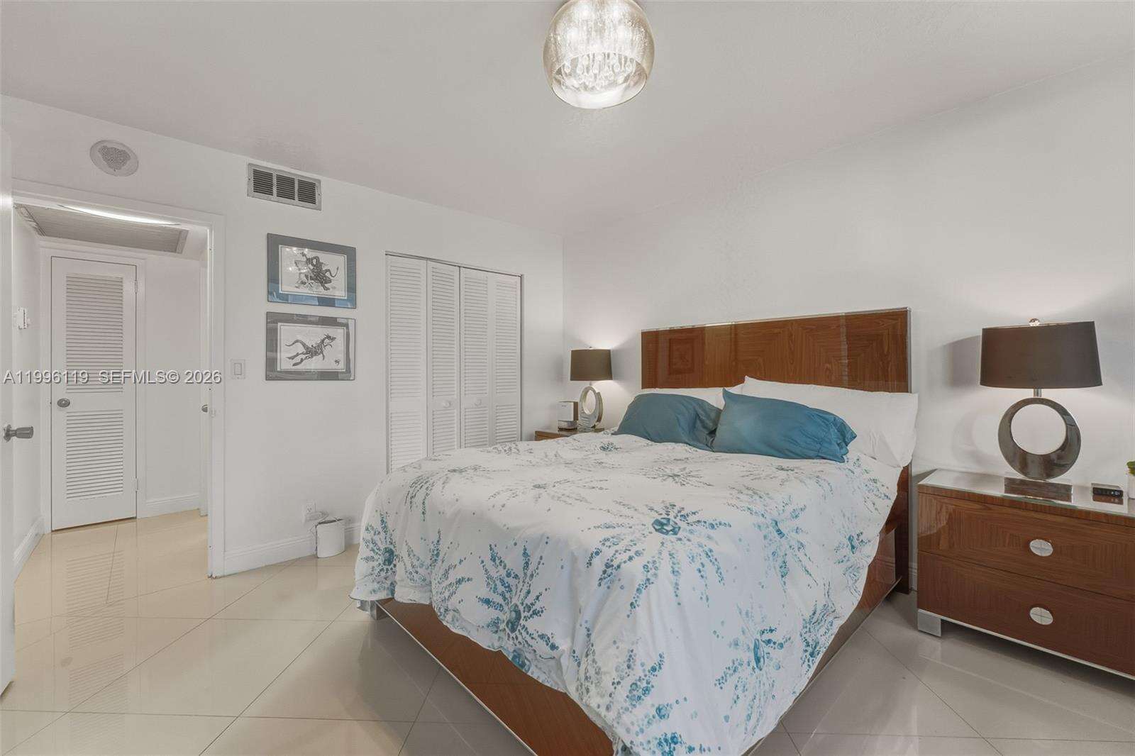 Parker Plaza at 2030 Ocean Dr, Hallandale Beach, FL 33009 - For Rent photo 9