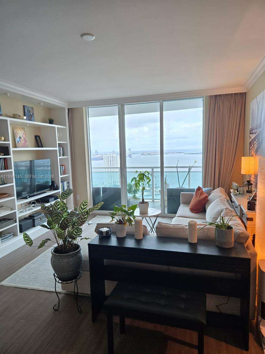 The Plaza On Brickell West at 951 Brickell Ave, Miami, FL 33131 - For Rent photo 29