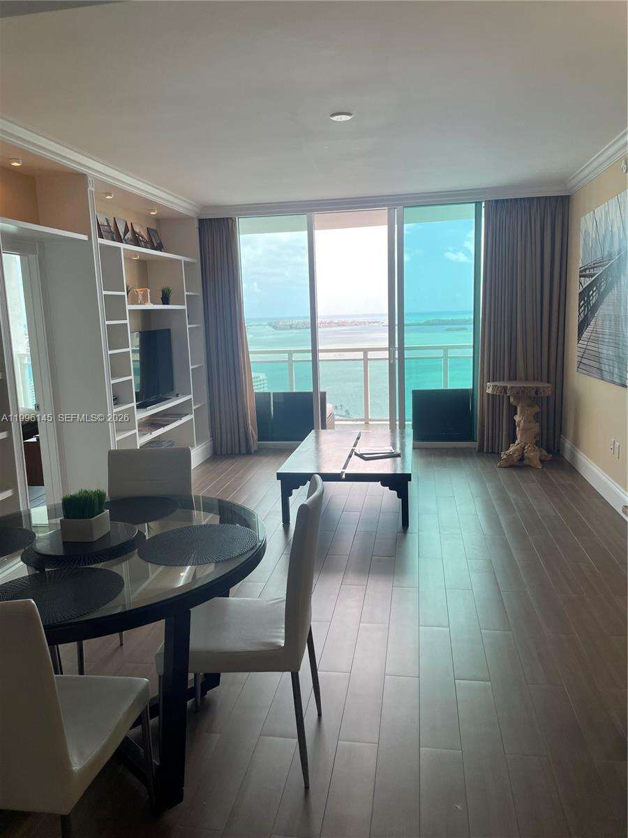 The Plaza On Brickell West at 951 Brickell Ave, Miami, FL 33131 - For Rent photo 8