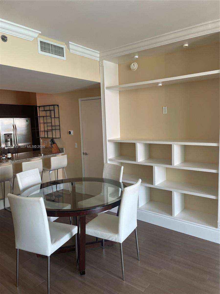 The Plaza On Brickell West at 951 Brickell Ave, Miami, FL 33131 - For Rent photo 10