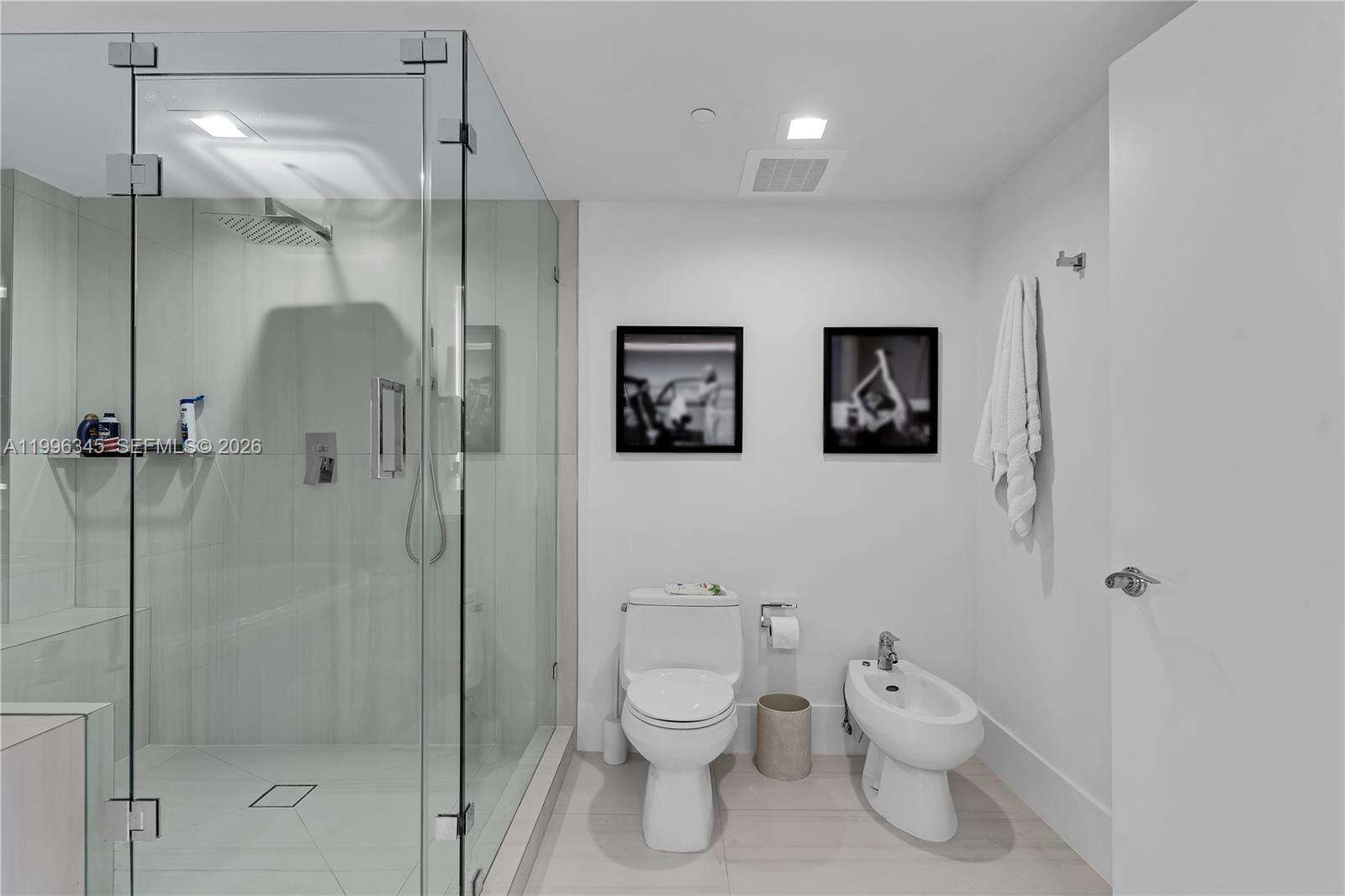 The Beach Club Two at 1830 Ocean Dr, Hallandale Beach, FL 33009 - For Rent photo 25